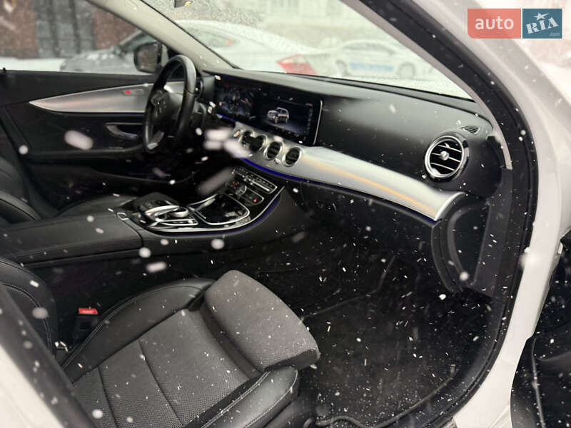Універсал Mercedes-Benz E-Class 2017 в Івано-Франківську