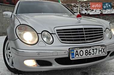 Седан Mercedes-Benz E-Class 2004 в Ровно