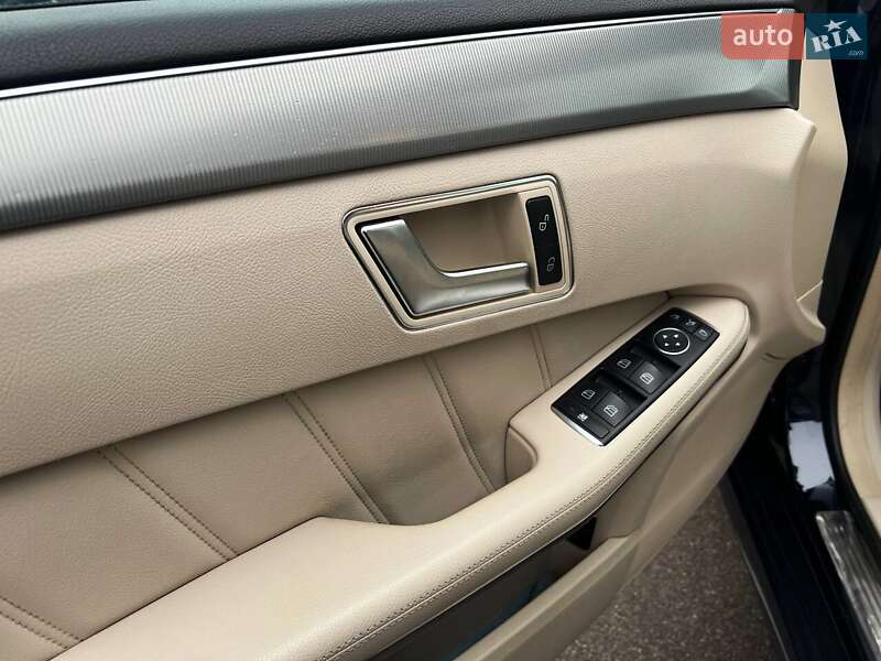 Універсал Mercedes-Benz E-Class 2014 в Києві