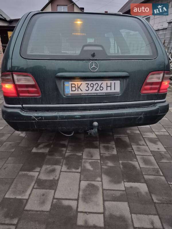 Універсал Mercedes-Benz E-Class 1998 в Рівному
