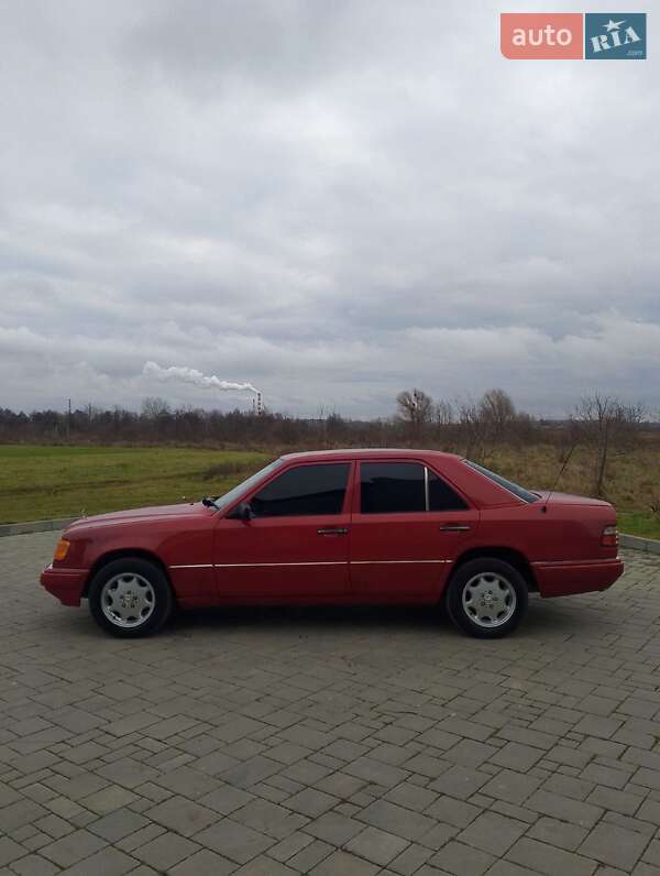 Седан Mercedes-Benz E-Class 1995 в Рівному фото 12 Седан Mercedes-Benz E-Class 1995 в Рівному