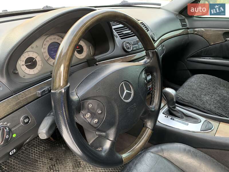 Седан Mercedes-Benz E-Class 2002 в Надвірній фото 32 Седан Mercedes-Benz E-Class 2002 в Надвірній