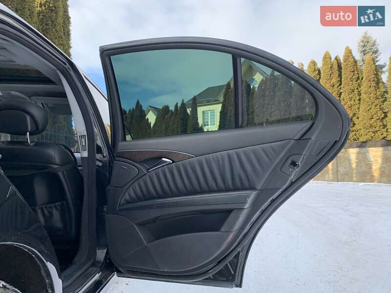 Седан Mercedes-Benz E-Class 2002 в Надвірній фото 44 Седан Mercedes-Benz E-Class 2002 в Надвірній