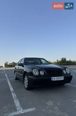 Седан Mercedes-Benz E-Class 1998 в Києві