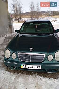 Седан Mercedes-Benz E-Class 1999 в Калуше