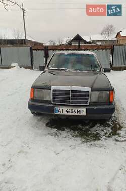 Седан Mercedes-Benz E-Class 1991 в Бучаче
