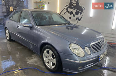 Седан Mercedes-Benz E-Class 2005 в Києві
