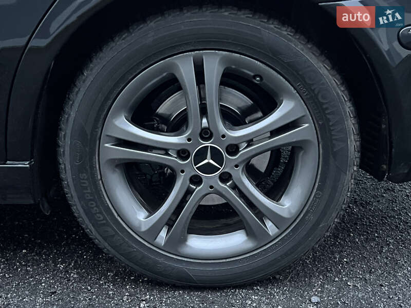 Седан Mercedes-Benz E-Class 2003 в Виннице фото 43 Седан Mercedes-Benz E-Class 2003 в Виннице