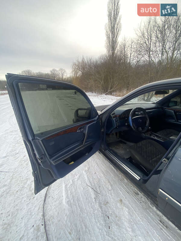 Седан Mercedes-Benz E-Class 1998 в Копичинці