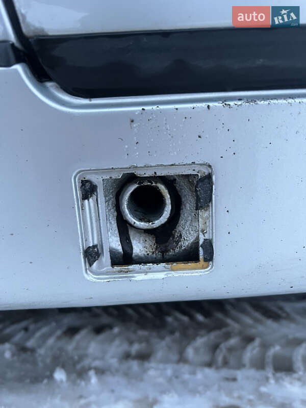 Седан Mercedes-Benz E-Class 2000 в Сарнах