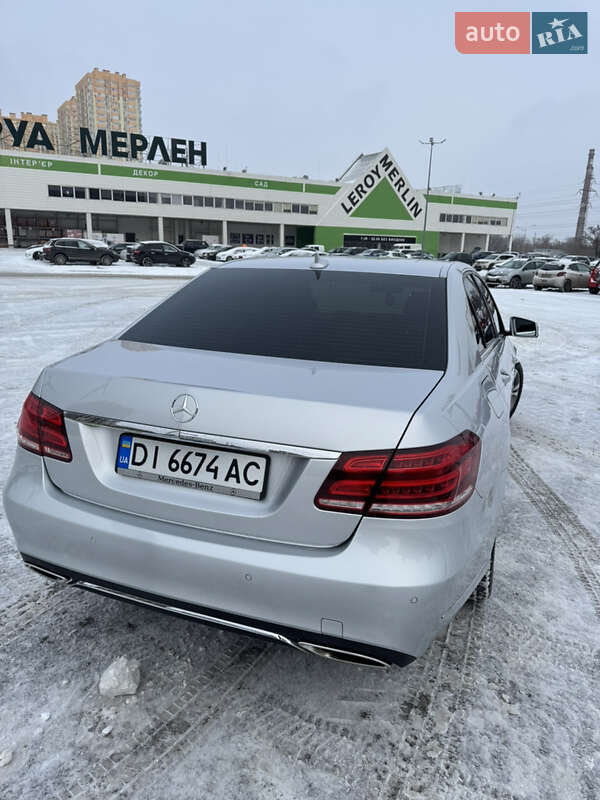 Седан Mercedes-Benz E-Class 2013 в Києві