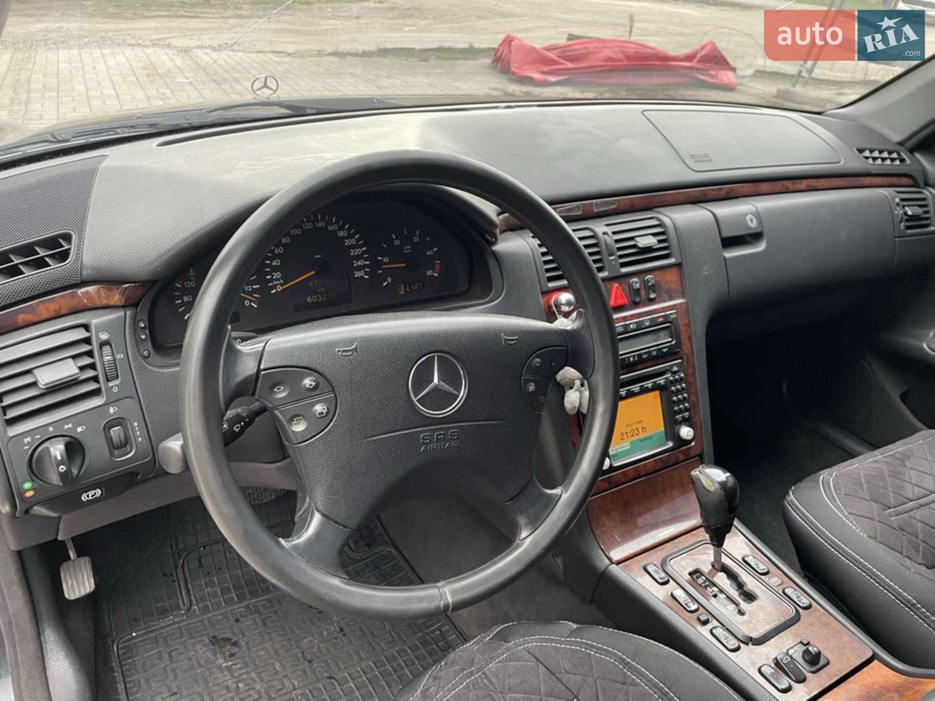 Mercedes-Benz E-Class 2001 VIN WDB2100071B460313 фото оголошення 11 з 20