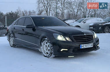 Седан Mercedes-Benz E-Class 2010 в Львові
