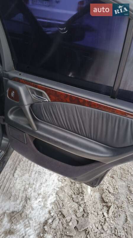 Седан Mercedes-Benz E-Class 1998 в Києві