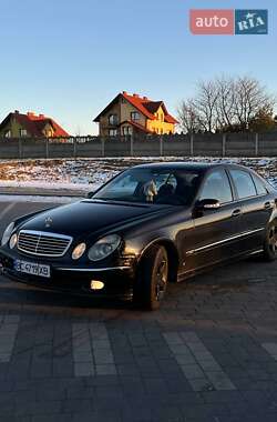 Седан Mercedes-Benz E-Class 2004 в Судовій Вишні