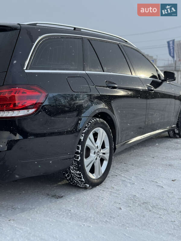 Универсал Mercedes-Benz E-Class 2015 в Нововолынске