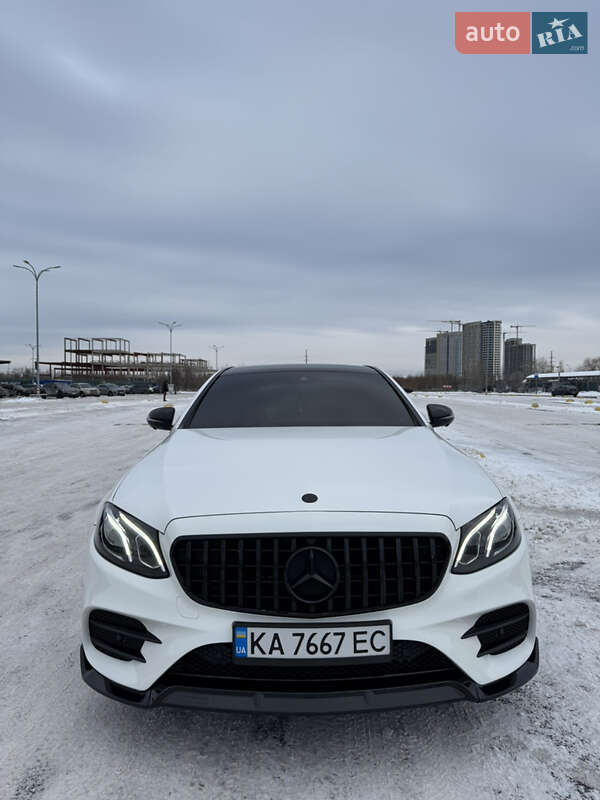 Седан Mercedes-Benz E-Class 2019 в Киеве