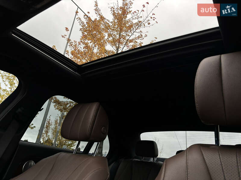 Седан Mercedes-Benz E-Class 2017 в Киеве