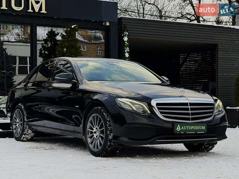 Седан Mercedes-Benz E-Class 2016 в Киеве