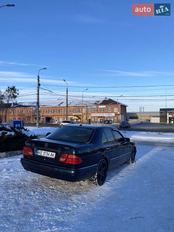 Седан Mercedes-Benz E-Class 1999 в Сумах