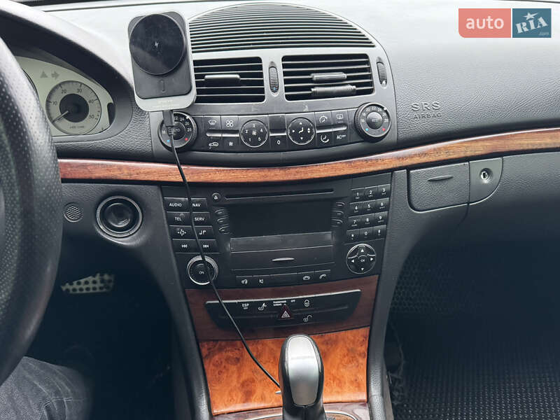 Седан Mercedes-Benz E-Class 2002 в Житомире фото 16 Седан Mercedes-Benz E-Class 2002 в Житомире