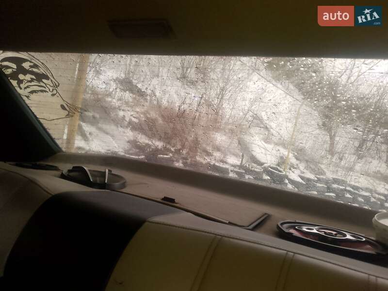 Седан Mercedes-Benz E-Class 1987 в Городке фото 16 Седан Mercedes-Benz E-Class 1987 в Городке