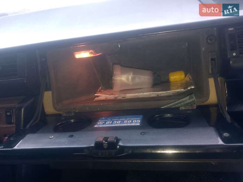 Седан Mercedes-Benz E-Class 1987 в Городке фото 18 Седан Mercedes-Benz E-Class 1987 в Городке