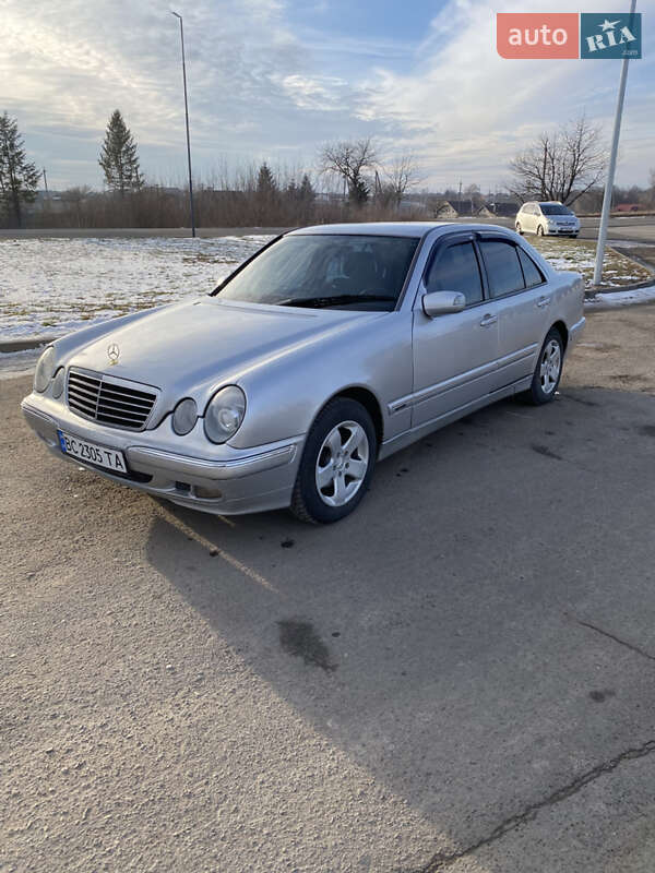 Mercedes-Benz E-Class 1996