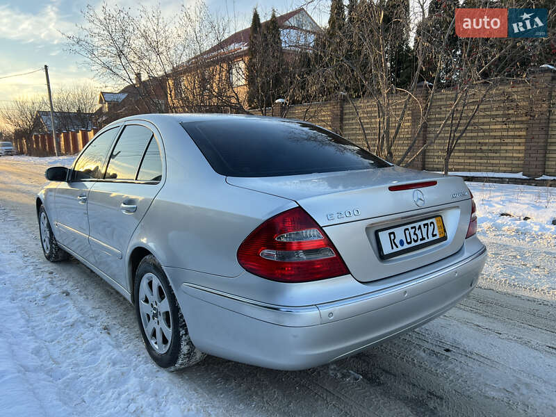 Седан Mercedes-Benz E-Class 2004 в Киеве фото 39 Седан Mercedes-Benz E-Class 2004 в Киеве