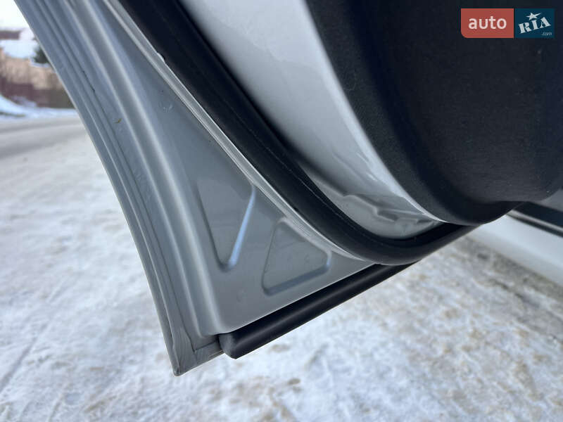 Седан Mercedes-Benz E-Class 2004 в Киеве фото 53 Седан Mercedes-Benz E-Class 2004 в Киеве