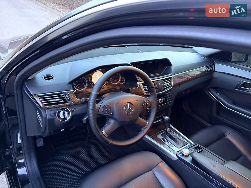 Седан Mercedes-Benz E-Class 2010 в Вашковцах фото 8 Седан Mercedes-Benz E-Class 2010 в Вашковцах