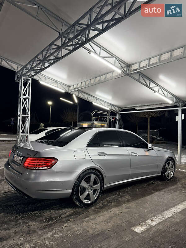 Седан Mercedes-Benz E-Class 2014 в Луцке
