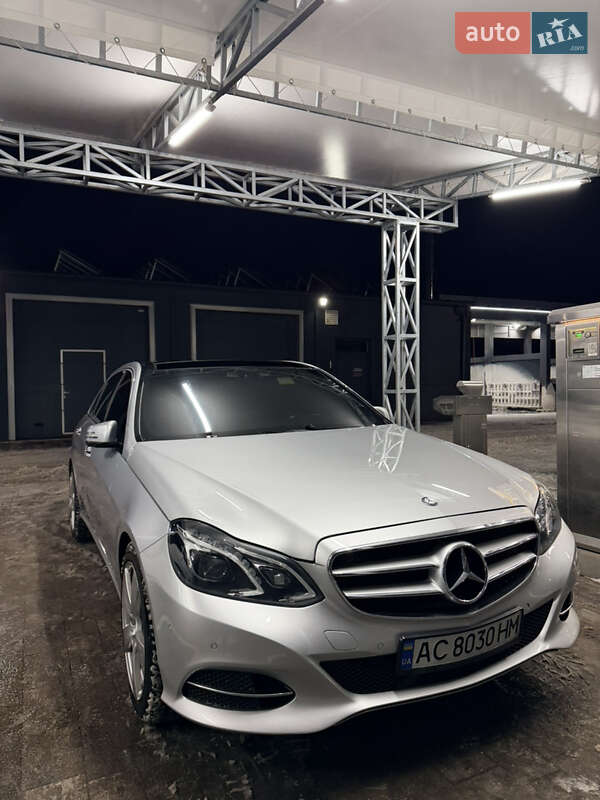Седан Mercedes-Benz E-Class 2014 в Луцке