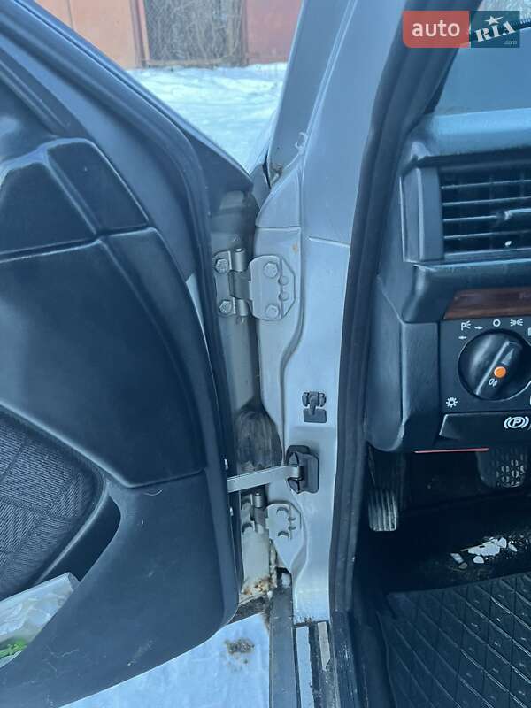 Седан Mercedes-Benz E-Class 1994 в Василькове