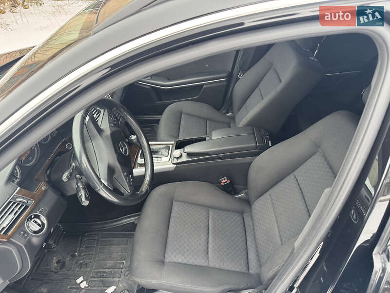 Універсал Mercedes-Benz E-Class 2010 в Золочеві фото 11 Універсал Mercedes-Benz E-Class 2010 в Золочеві