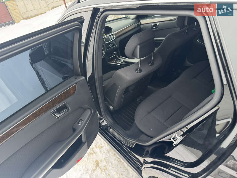 Універсал Mercedes-Benz E-Class 2010 в Золочеві фото 18 Універсал Mercedes-Benz E-Class 2010 в Золочеві