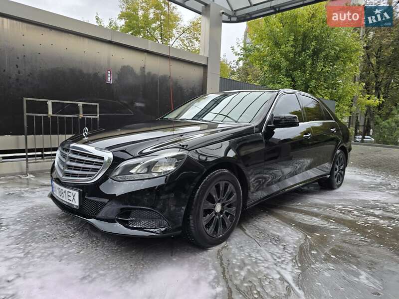Седан Mercedes-Benz E-Class 2015 в Хмельницькому