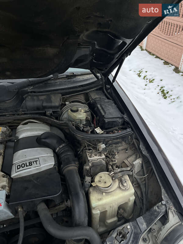 Седан Mercedes-Benz E-Class 2001 в Івано-Франківську