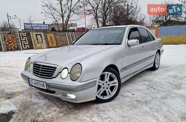 Седан Mercedes-Benz E-Class 2000 в Чернівцях