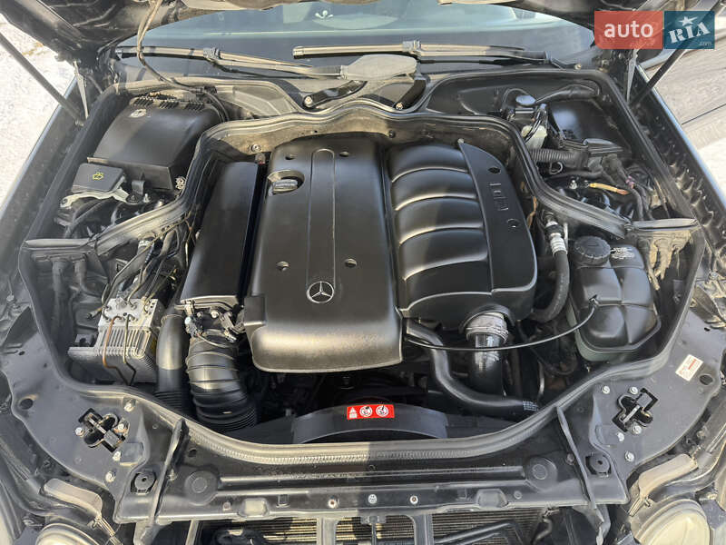 Седан Mercedes-Benz E-Class 2004 в Ходореві фото 41 Седан Mercedes-Benz E-Class 2004 в Ходореві