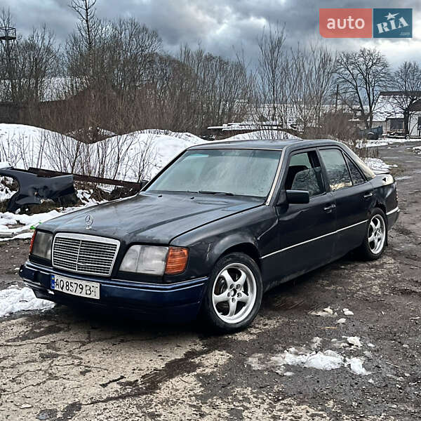 Mercedes-Benz E-Class 1994