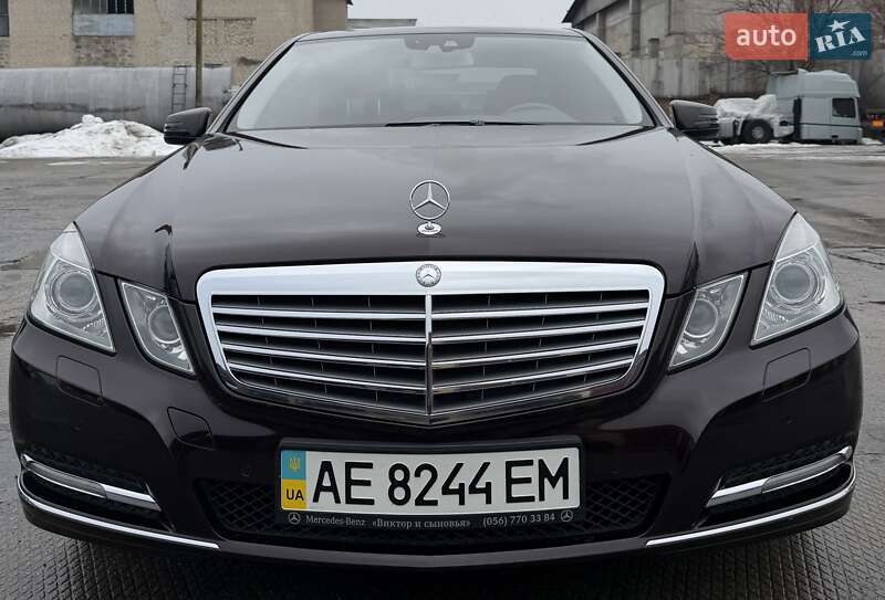Mercedes-Benz E-Class 2011