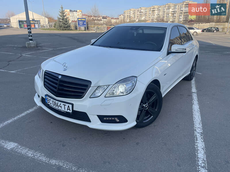 Седан Mercedes-Benz E-Class 2009 в Кам'янець-Подільському фото 30 Седан Mercedes-Benz E-Class 2009 в Кам'янець-Подільському