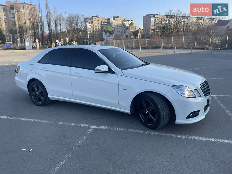 Седан Mercedes-Benz E-Class 2009 в Кам'янець-Подільському фото 50 Седан Mercedes-Benz E-Class 2009 в Кам'янець-Подільському
