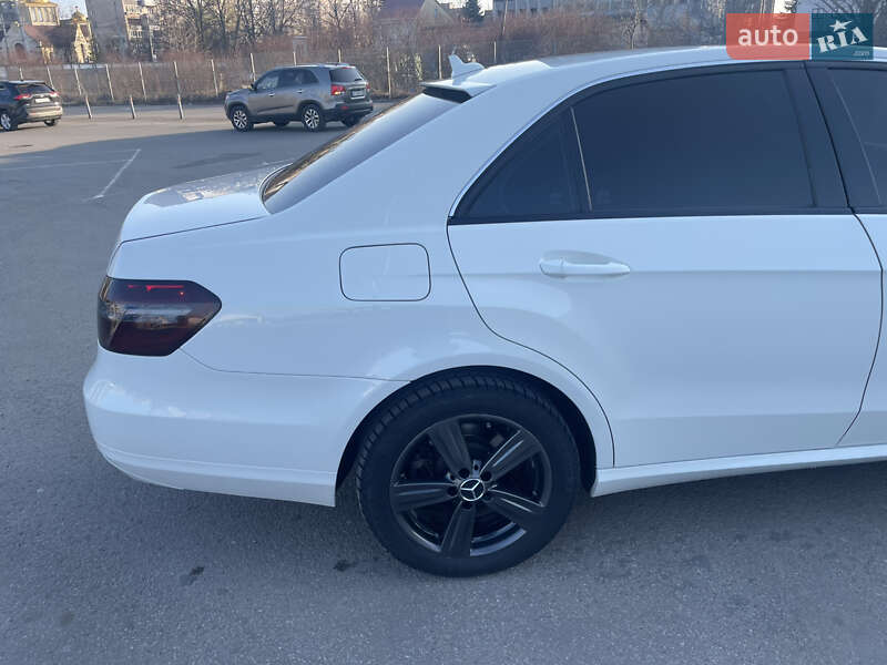 Седан Mercedes-Benz E-Class 2009 в Кам'янець-Подільському фото 87 Седан Mercedes-Benz E-Class 2009 в Кам'янець-Подільському