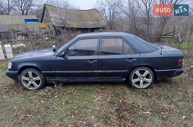 Седан Mercedes-Benz E-Class 1989 в Арбузинке