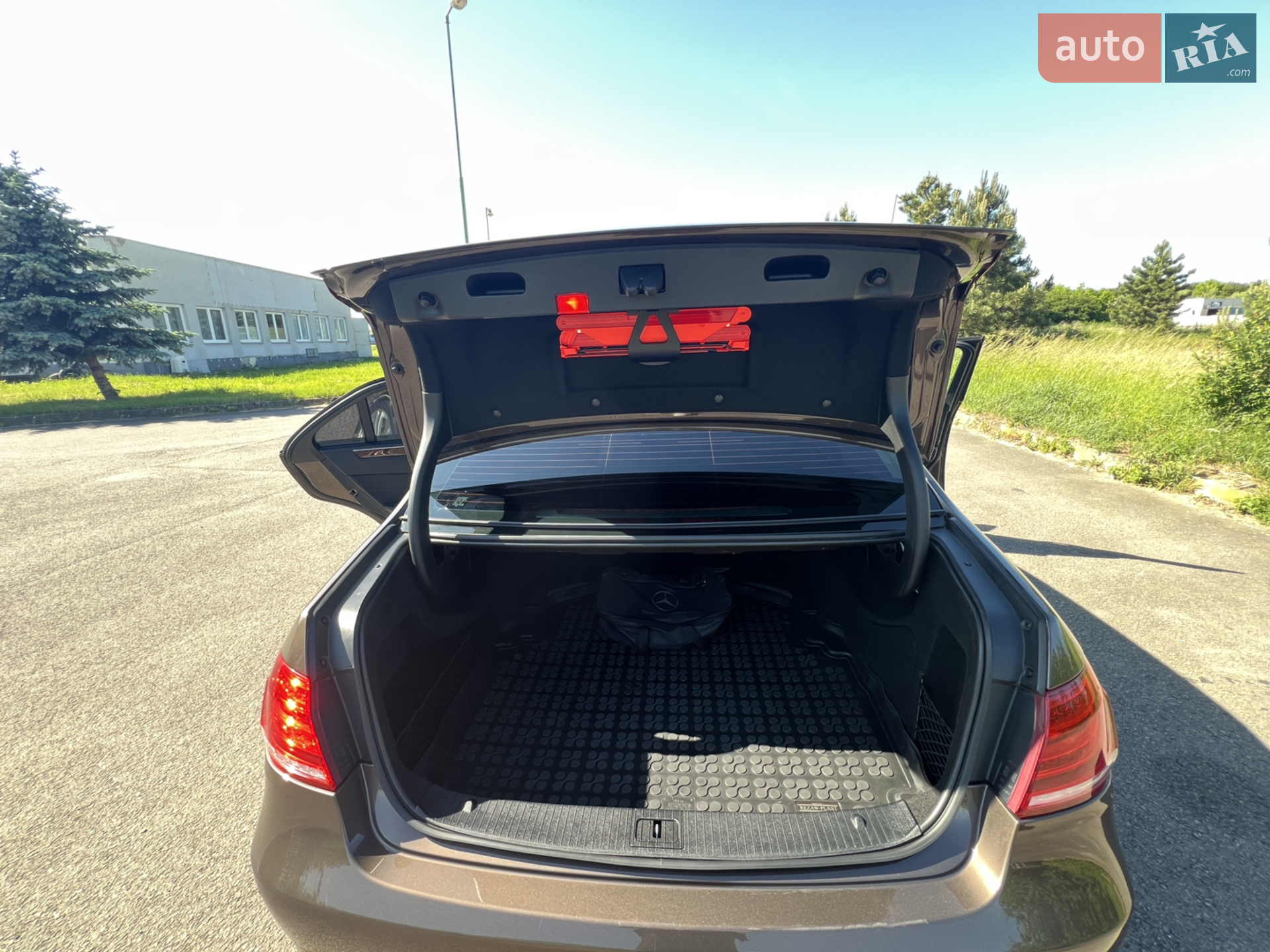2013 Mercedes-Benz E-klasse - мініатюра 7