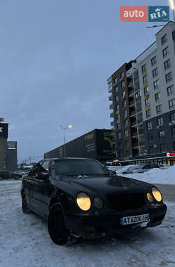 Седан Mercedes-Benz E-Class 2000 в Івано-Франківську