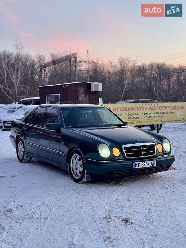 Mercedes-Benz E-Class 1997