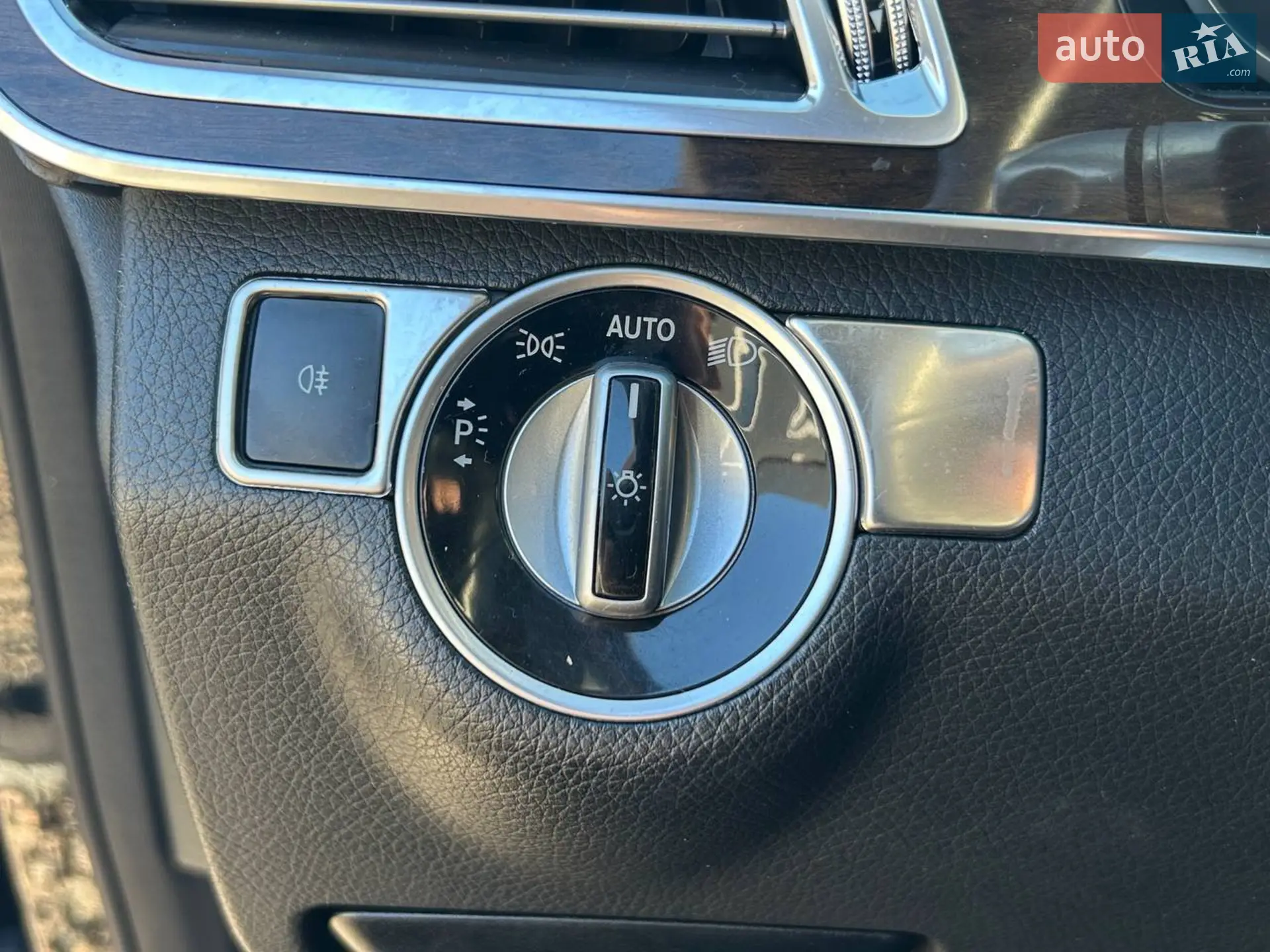 2013 Mercedes-Benz E-klasse - мініатюра 16